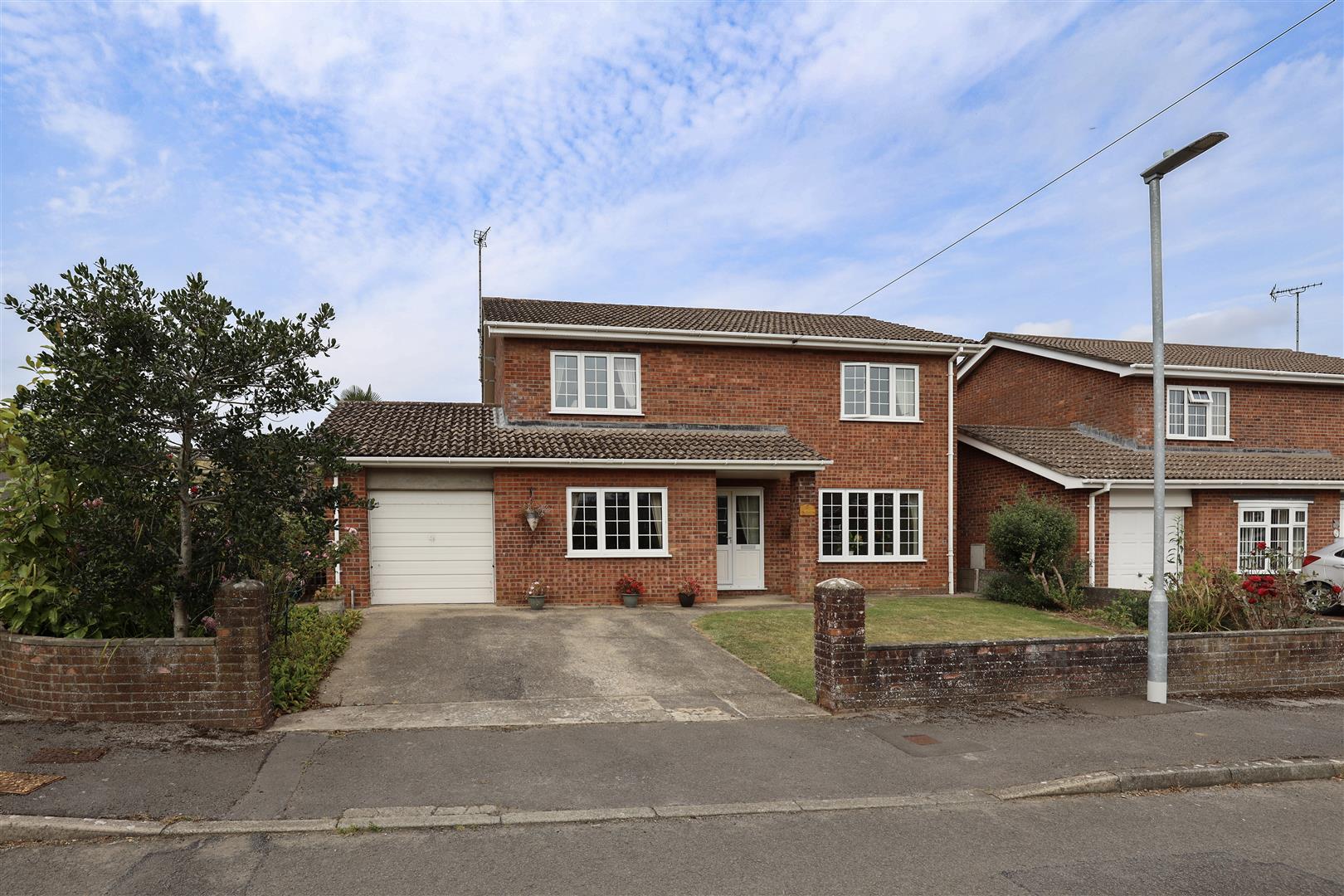 7 Meadow Court, St. Brides Major, Vale of Glamorgan, CF32 0SW